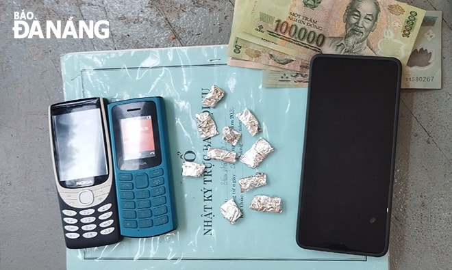 Tang vật của vụ án. Ảnh: DOÃN QUANG