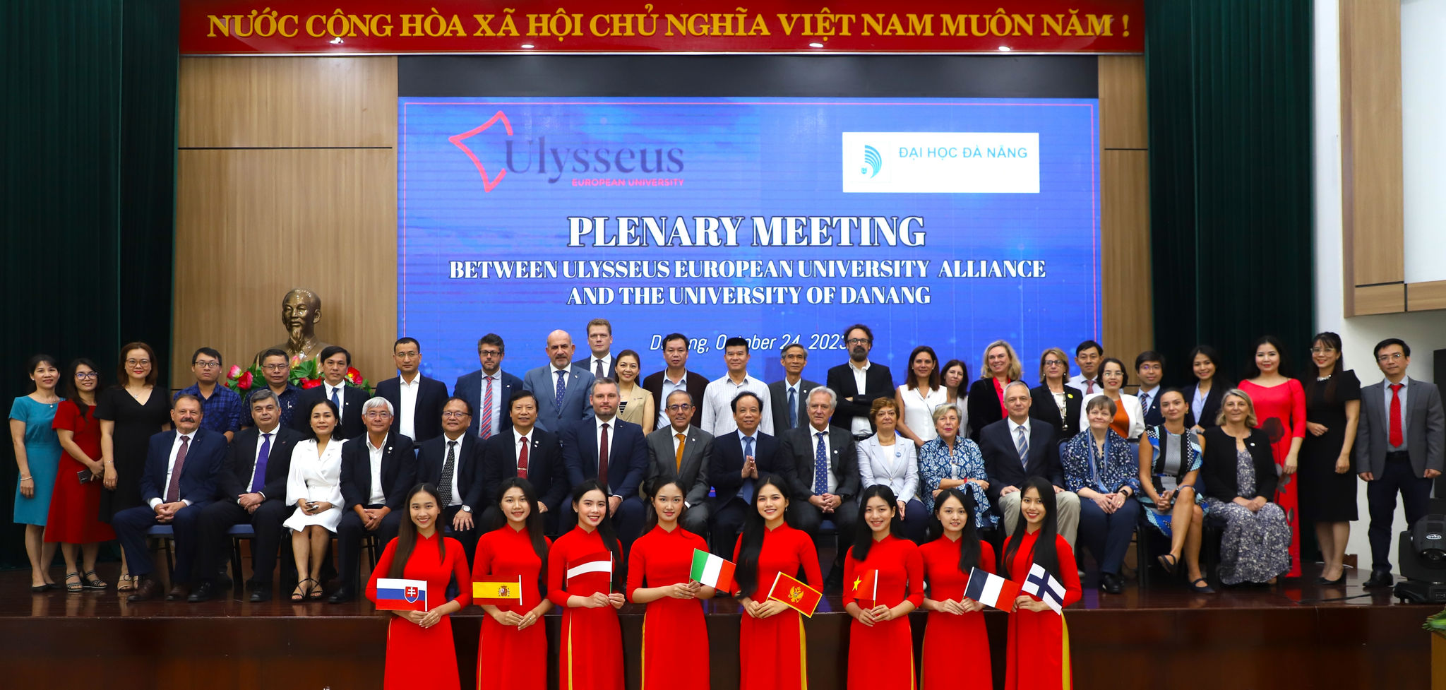 Đại học Đà Nẵng là thành viên ngoài châu lục đầu tiên của Liên minh các Đại học Châu Âu ULYSSEUS.  Ảnh: QUANG MINH