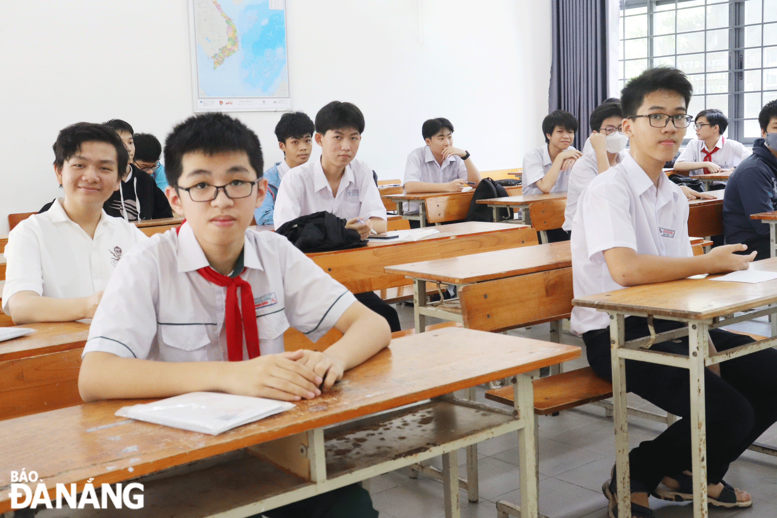 Học sinh tham gia kỳ thi tuyển sinh lớp 10 năm học 2024-2025. Ảnh: NGỌC HÀ