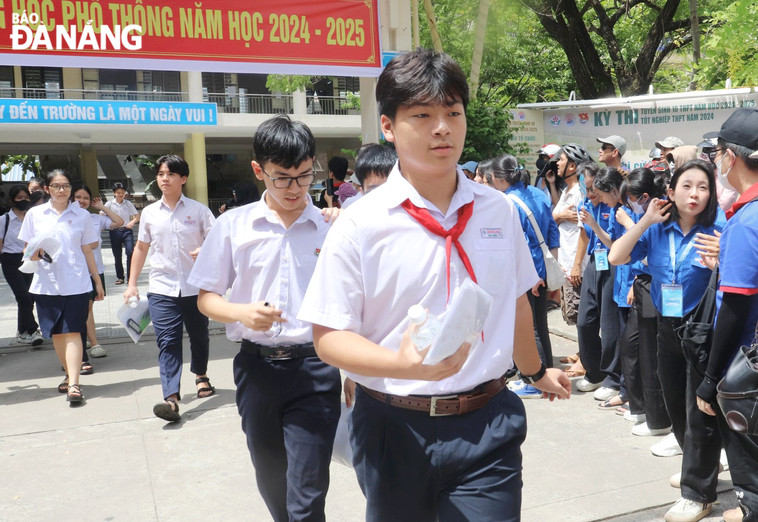 Học sinh tham gia kỳ thi tuyển sinh lớp 10 năm học 2024-2025. Ảnh: NGỌC HÀ