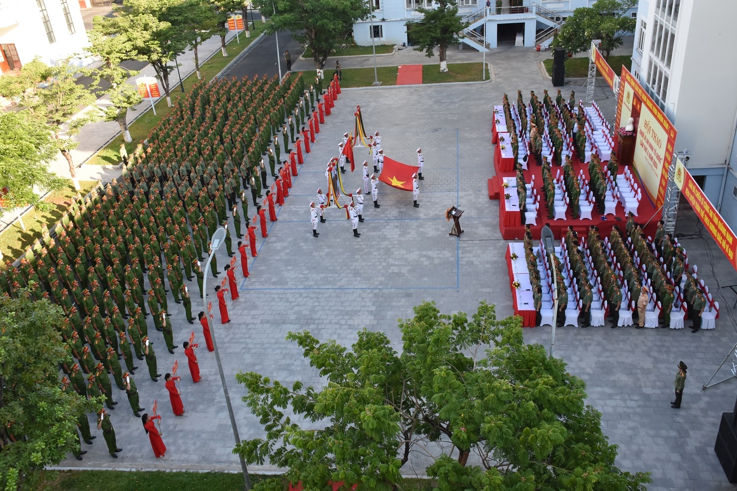 toàn cảnh lễ khai mạc