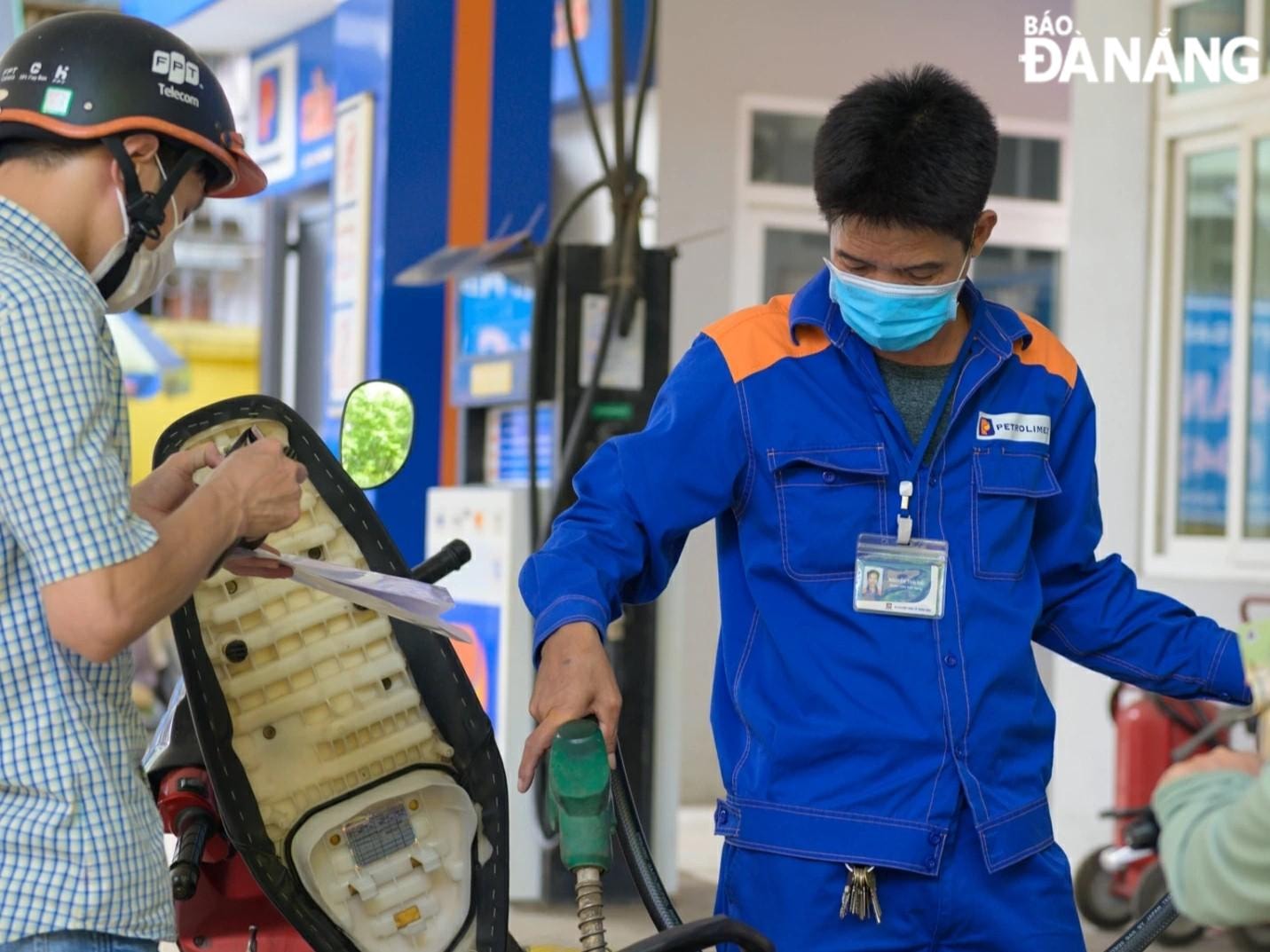 Từ đầu tháng 7 tới nay, giá xăng, dầu đã có 2 lần giảm liên tiếp.