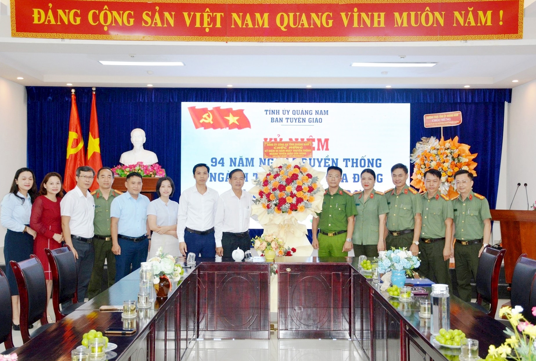 dang-uy-ban-giam-doc-cong-an-tinh-quang-nam(1).jpg