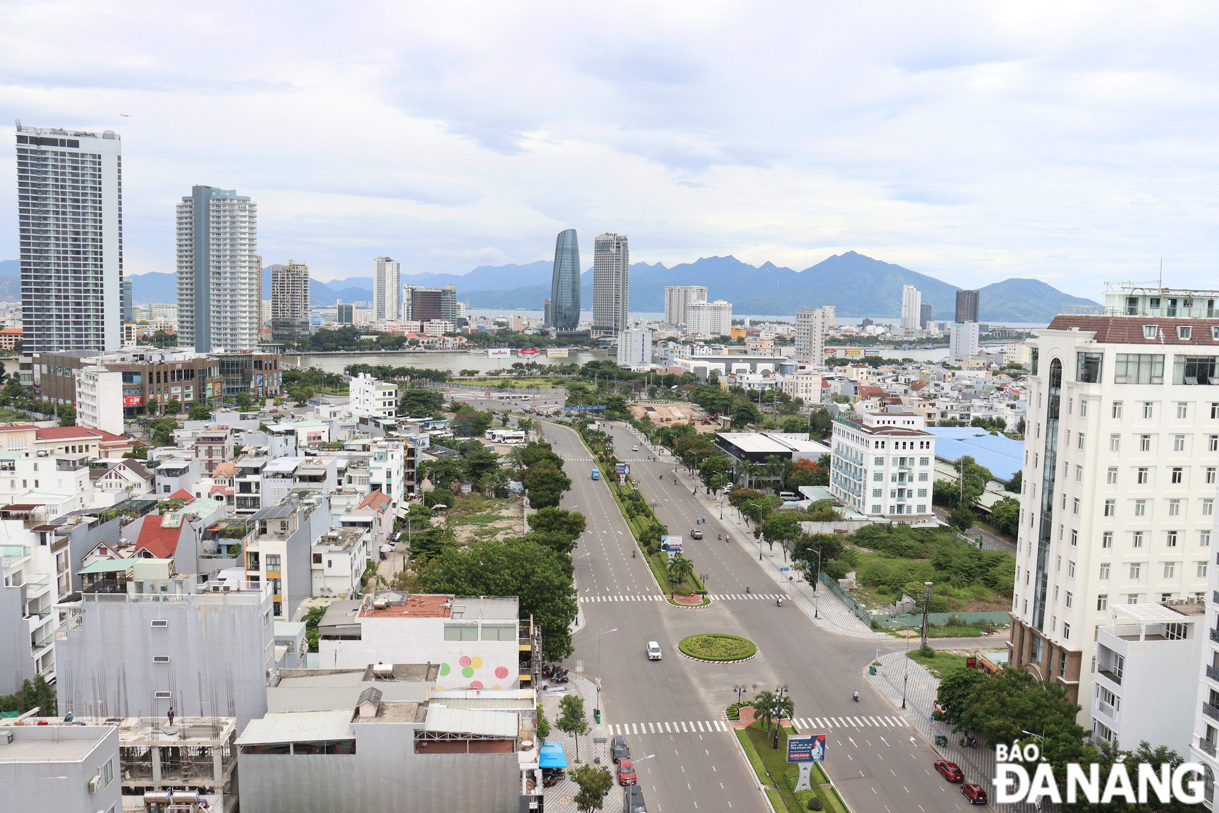 Diện mạo đô thị Sơn Trà ngày càng văn minh, sạch đẹp.  Ảnh: HOÀNG HIỆP
