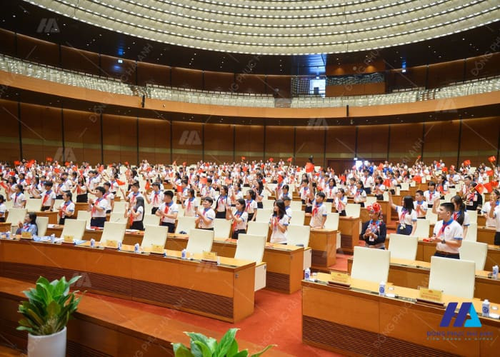 Quốc hội trẻ em, phiên họp toàn thể