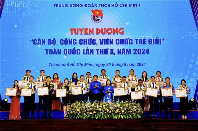 Quảng Nam có 2 cá nhân nhận giải thưởng "Cán bộ, công chức, viên chức trẻ giỏi" toàn quốc