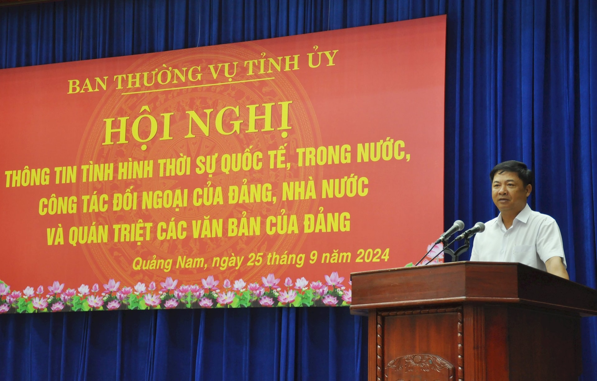 anh quan triet 1