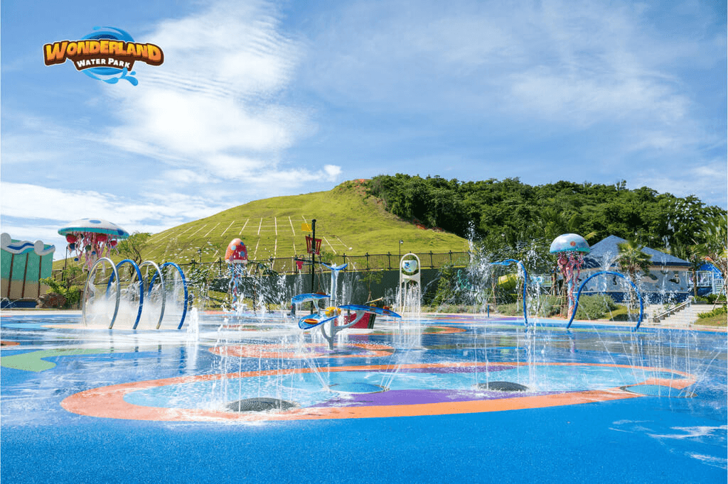 Khu vui chơi nước tương tác tại Wonderland Water Park