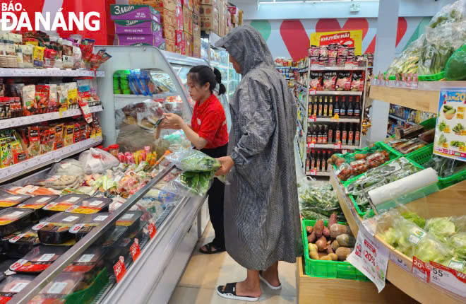 Hệ thống Winmart hàng hóa ổn định, dồi dào. Ảnh: NGỌC HÀ