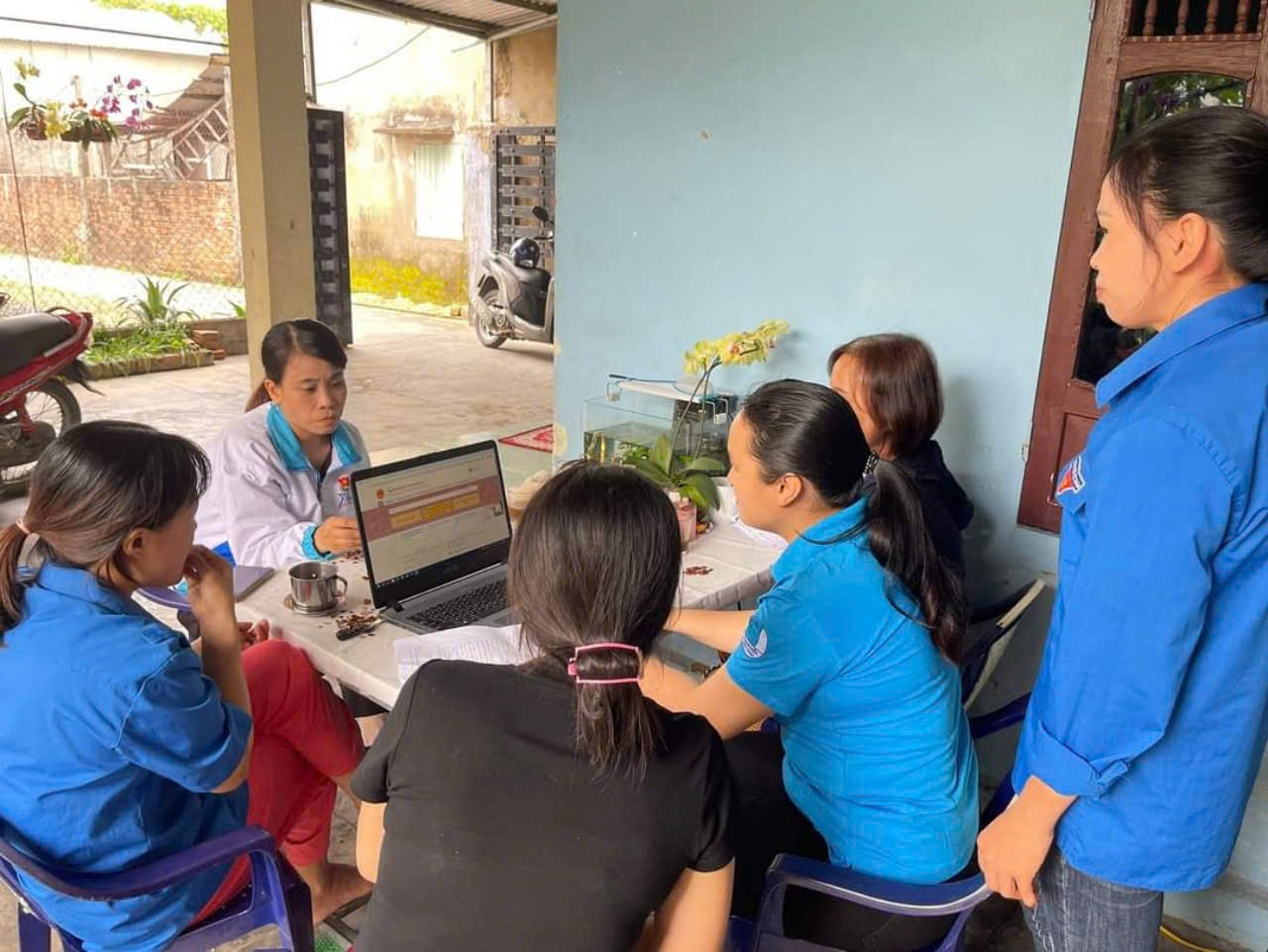 Đoàn viên, thanh niên là lực lượng xung kích đi đầu trong mọi hoạt động tại xã Bình Đào. Ảnh: H.N 