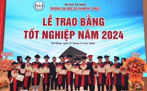 tốt nghiệp