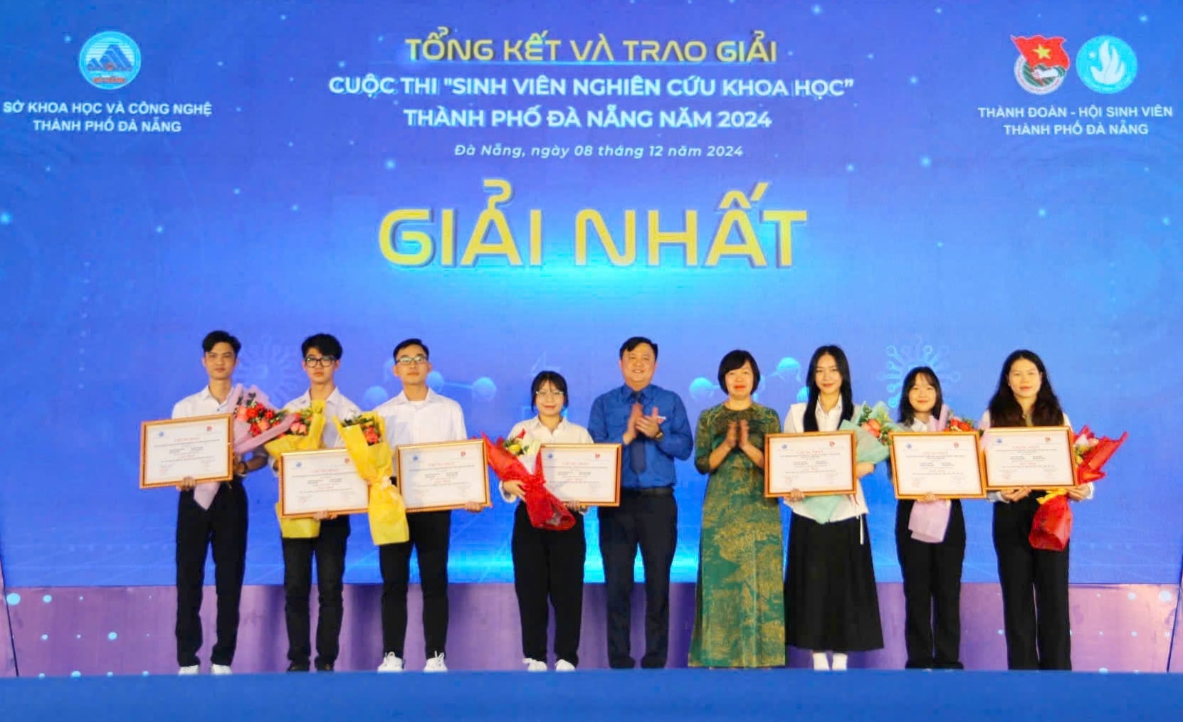 giải Nhất