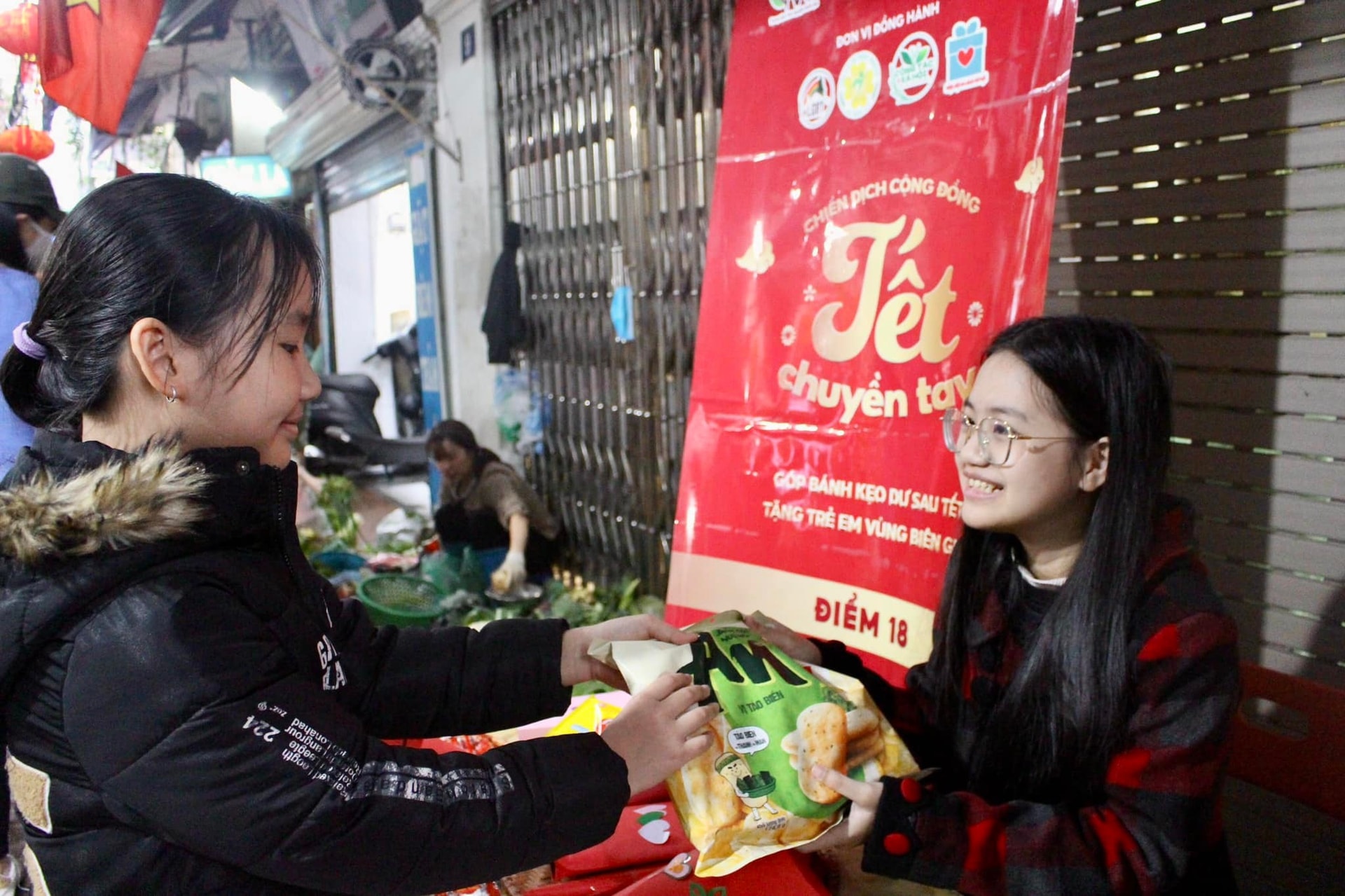 tết chuyền tay 1