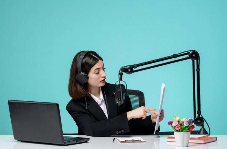 Sản xuất một bản hướng dẫn âm thanh chất lượng cao đòi hỏi sự đầu tư đáng kể về nguồn lực, chi phí.