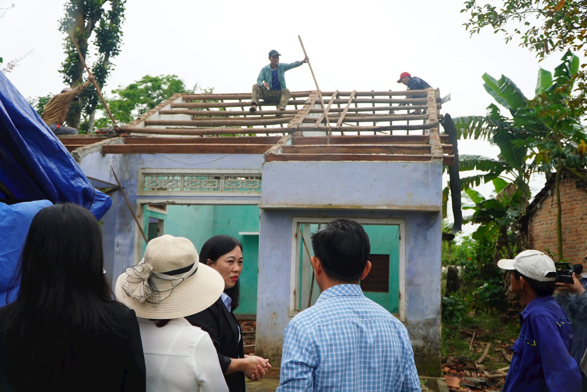 Nhiều hộ gia đình