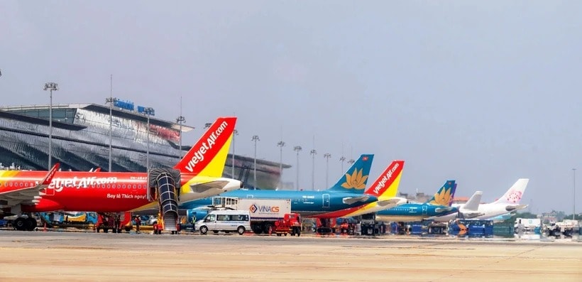 Nhiều đường bay đến điểm du lịch đã gần hết vé trong dịp nghỉ lễ 30-4 - 1-5. (Ảnh: PV Vietnam+)