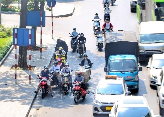 Từ ngày 15 đến 18-4 có mưa vài nơi, sáng sớm có nơi có sương mù, trưa chiều trời nắng, riêng ngày 18-4 có khả năng xảy ra nắng nóng diện rộng. Ảnh: Tuấn Đức/TTXVN