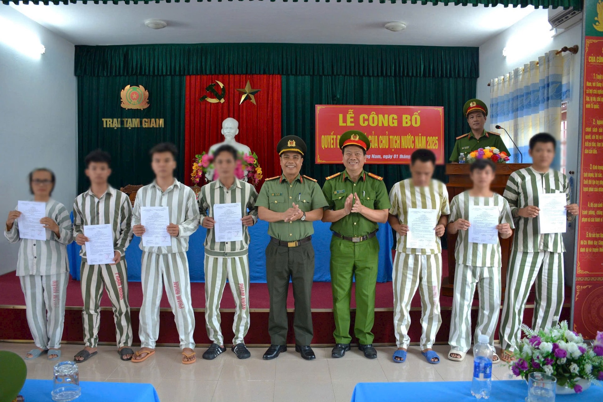 c9d63ced62ced09089df.jpg