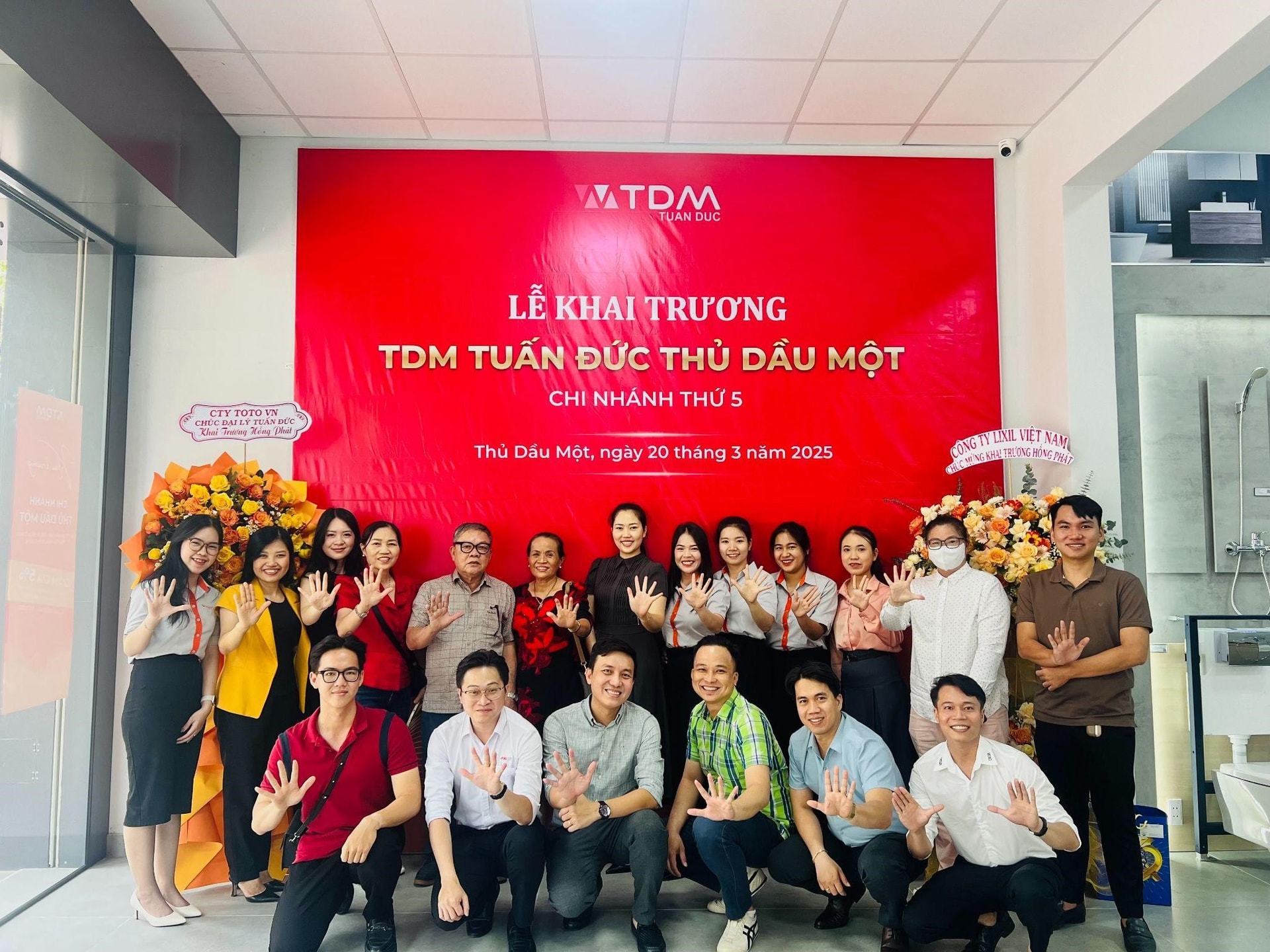Khai trương showroom TDM Tuấn Đức tại Thủ Dầu Một.