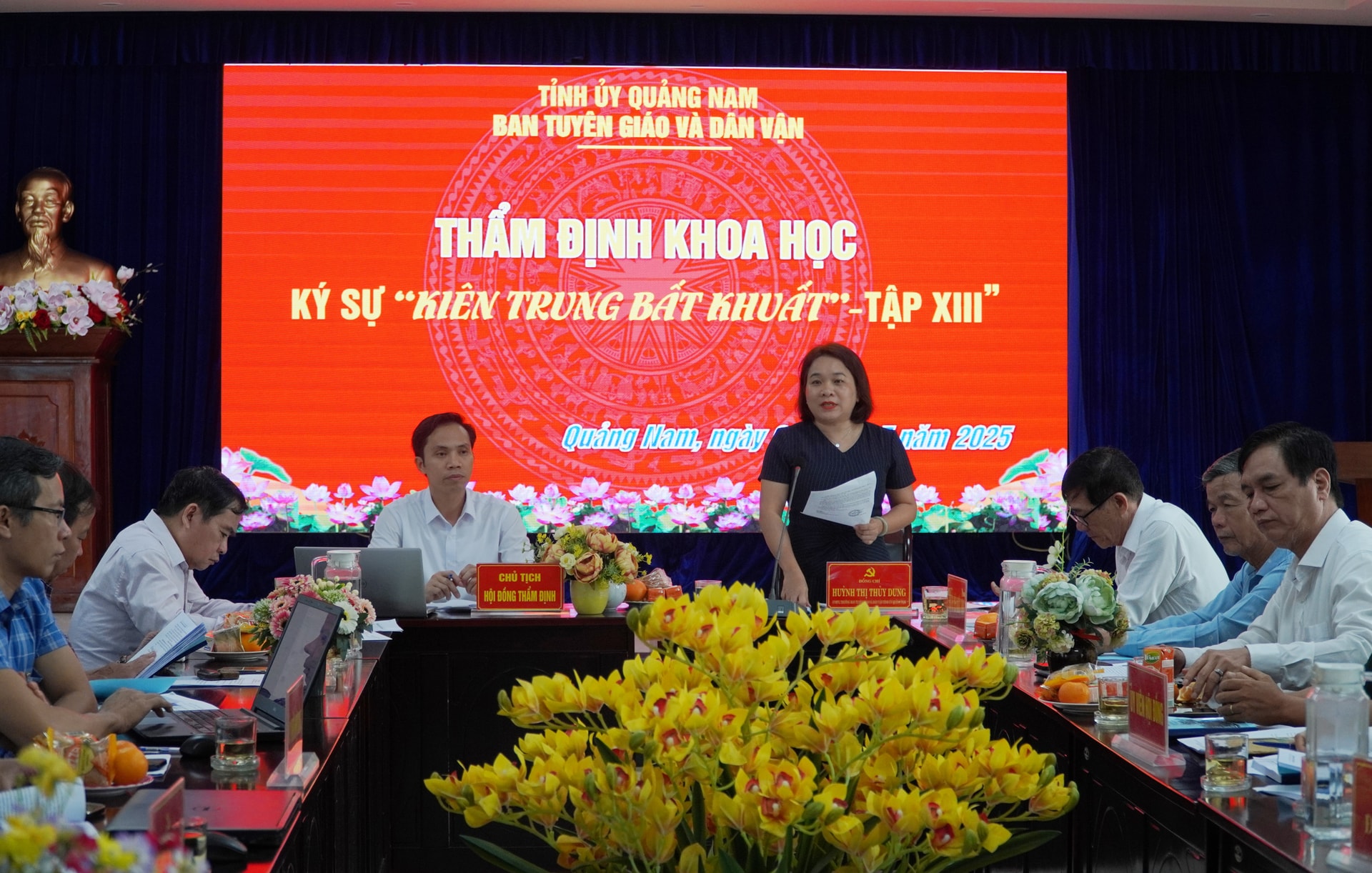 anh tham dinh 1