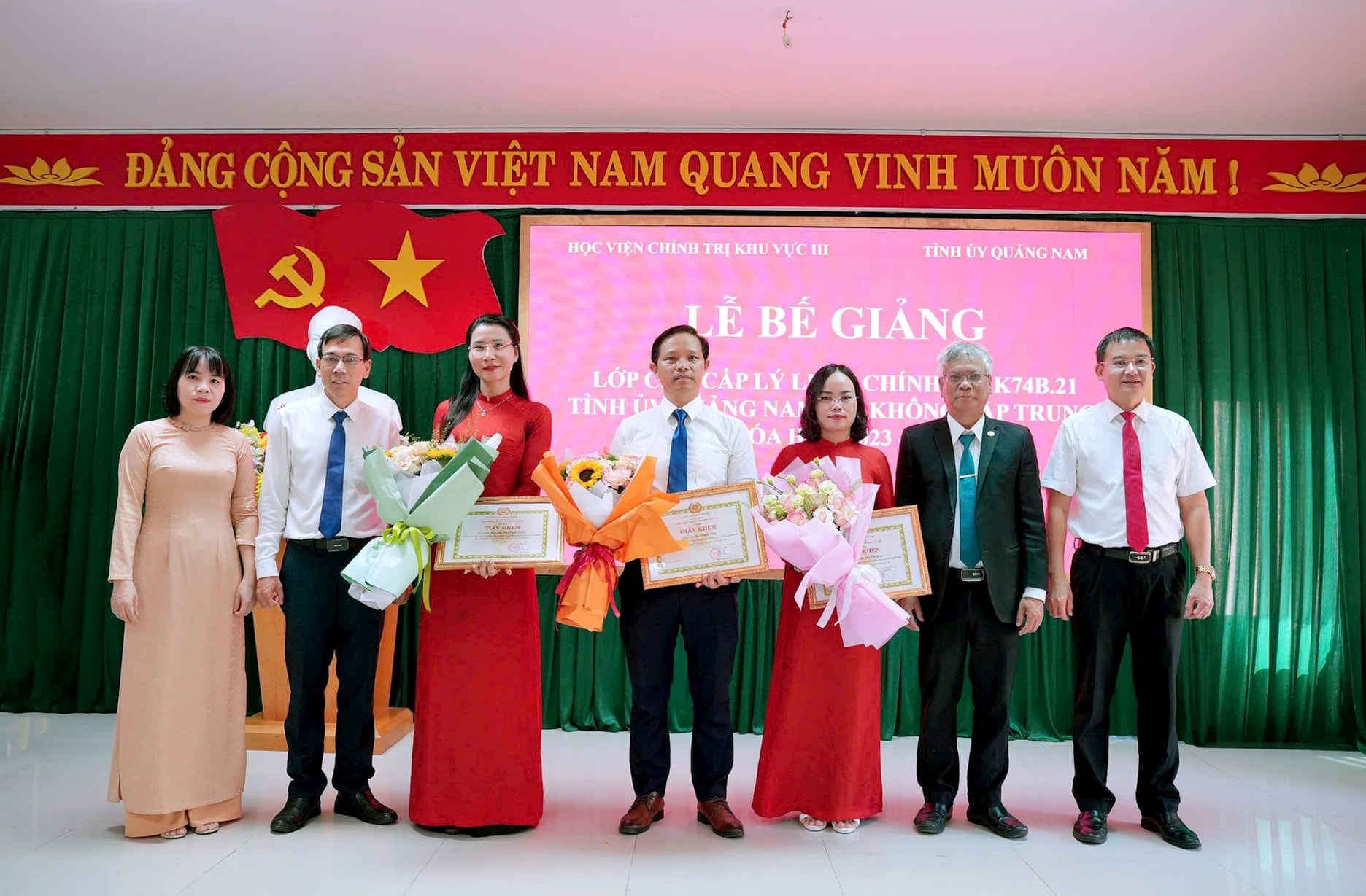 tang-thuong(1).jpg