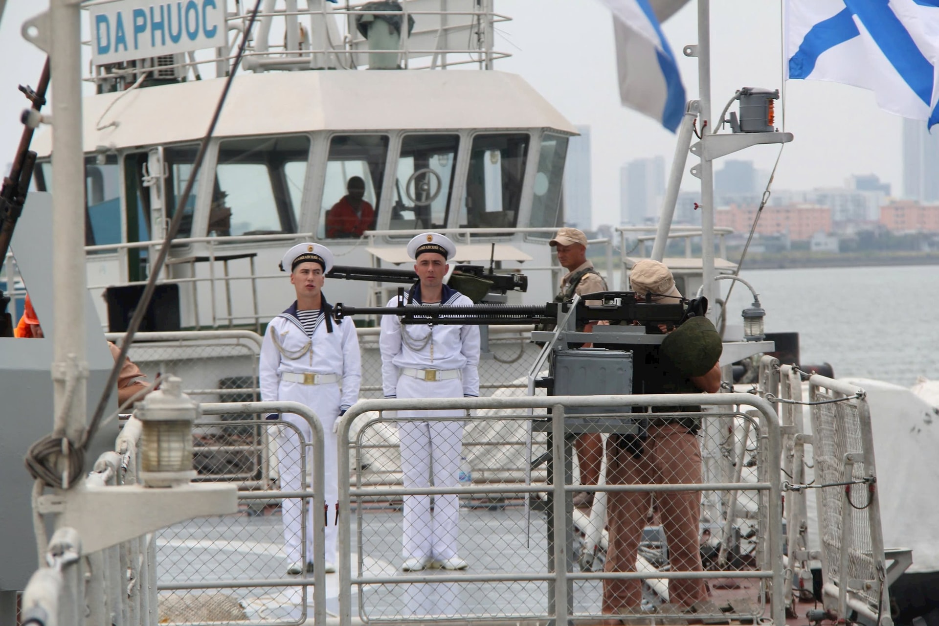 z6587897887558_714bf326b15c6f10ede381fac0aaf109.jpg