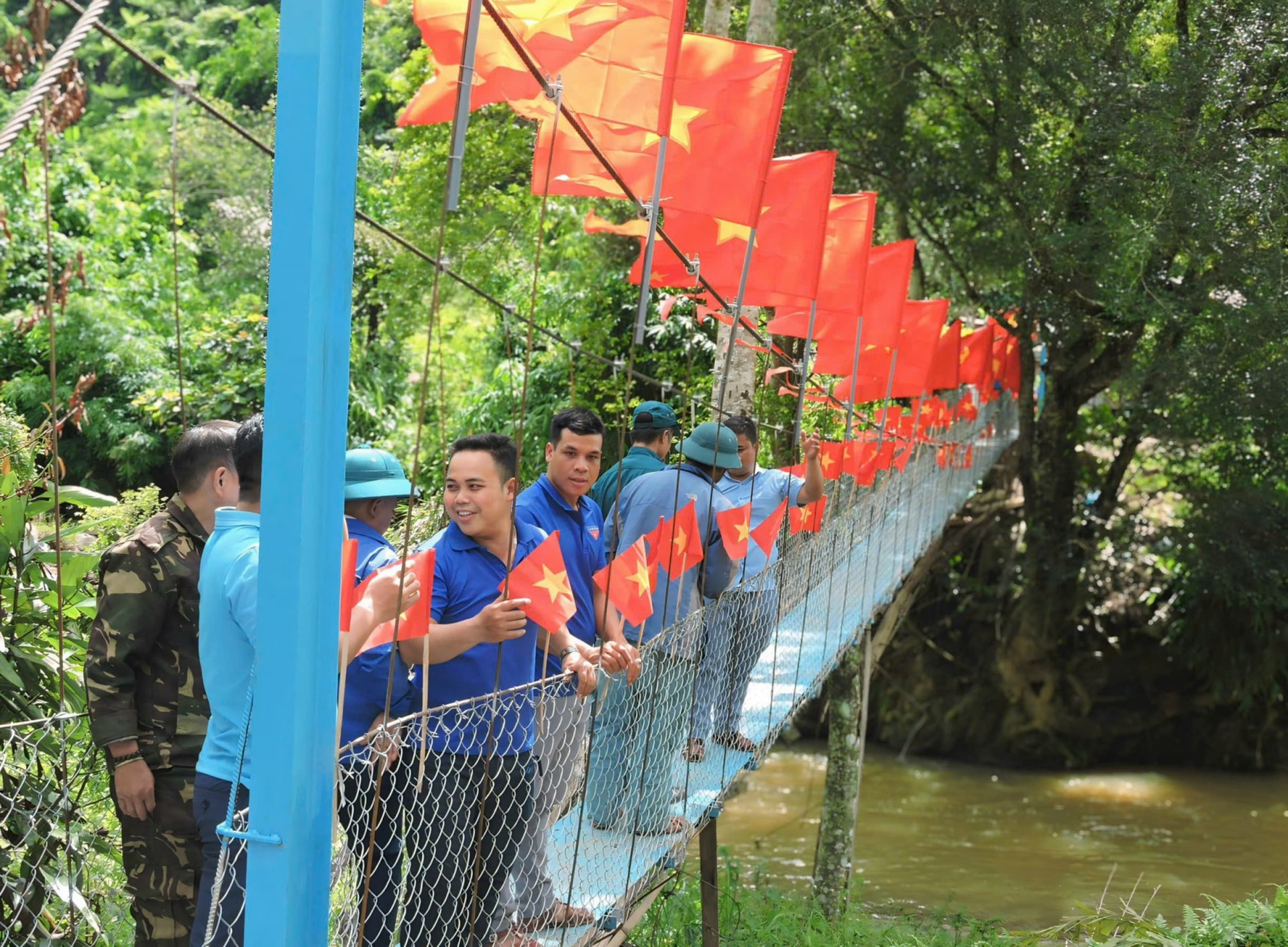 TAY GIANG 1