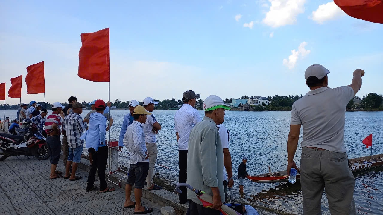 Không khí cổ động cho việc tập luyện chuẩn bị cho giải đua năm nay