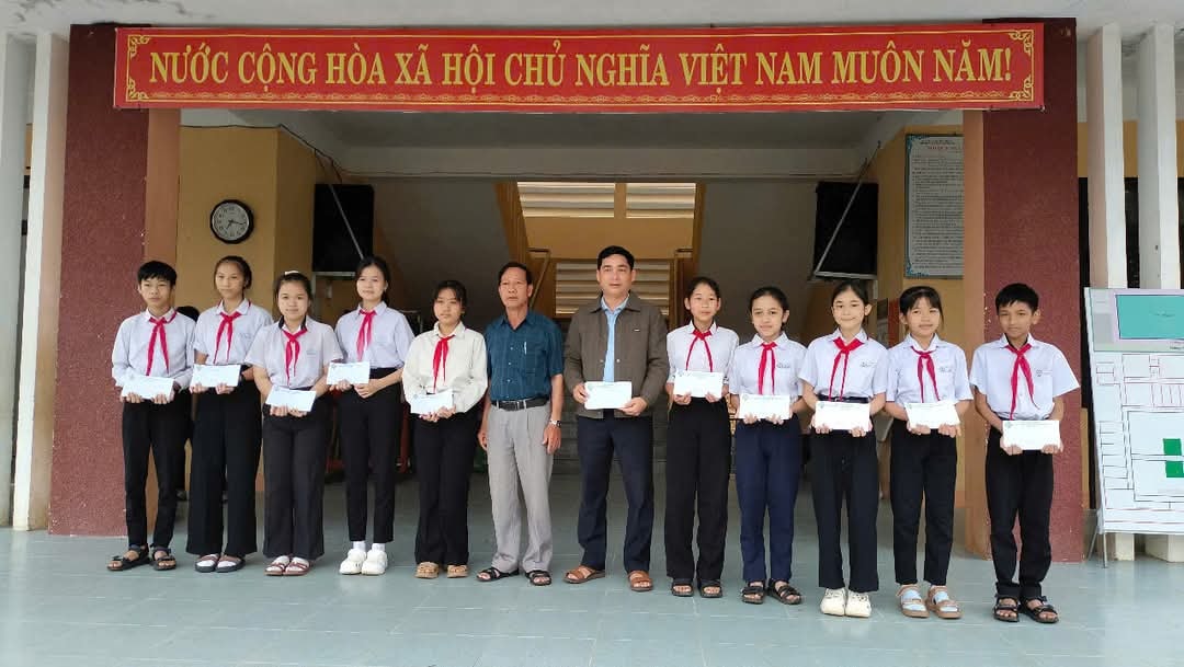 ANh 6- 15.5