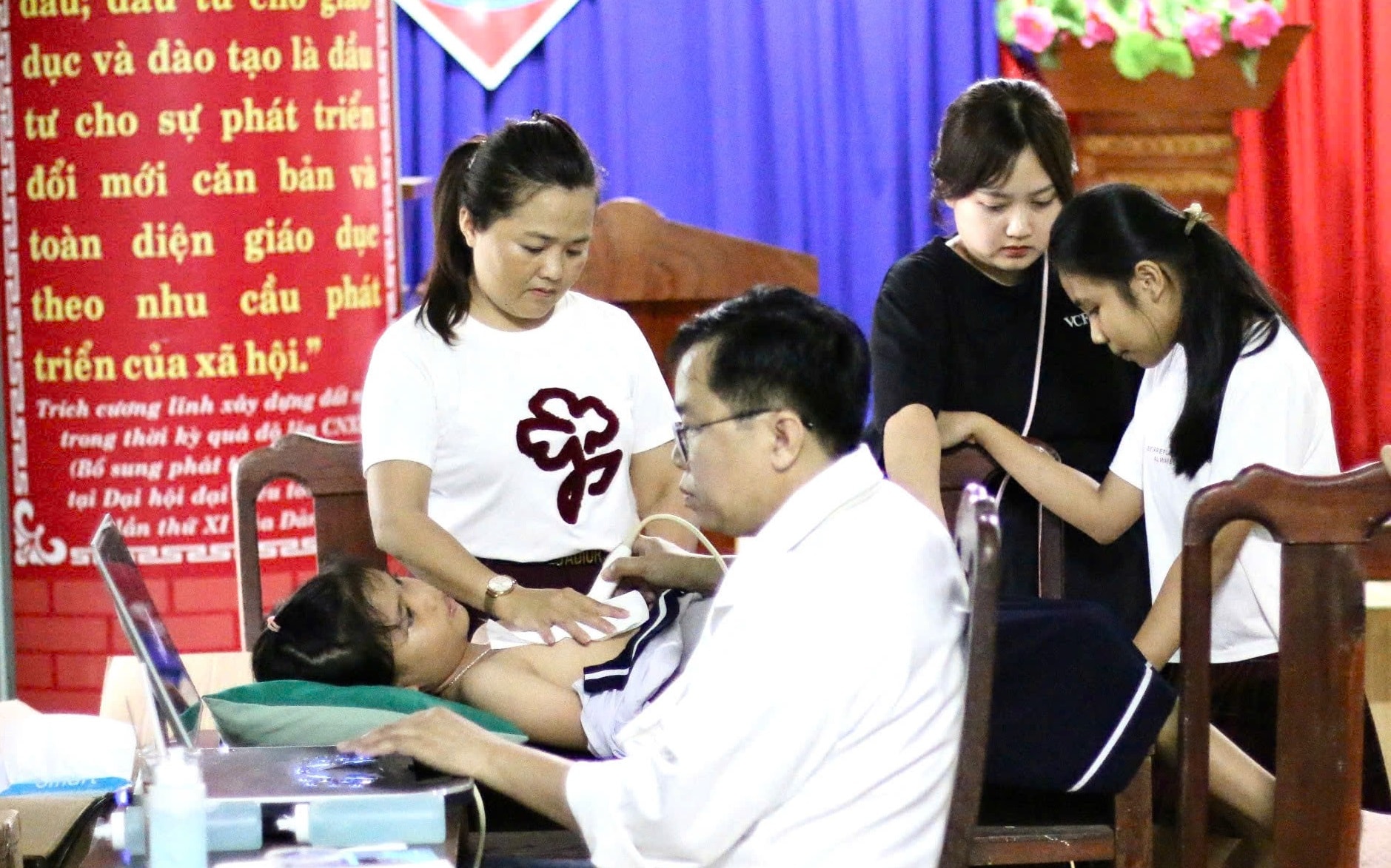 khám sàn lọc tim