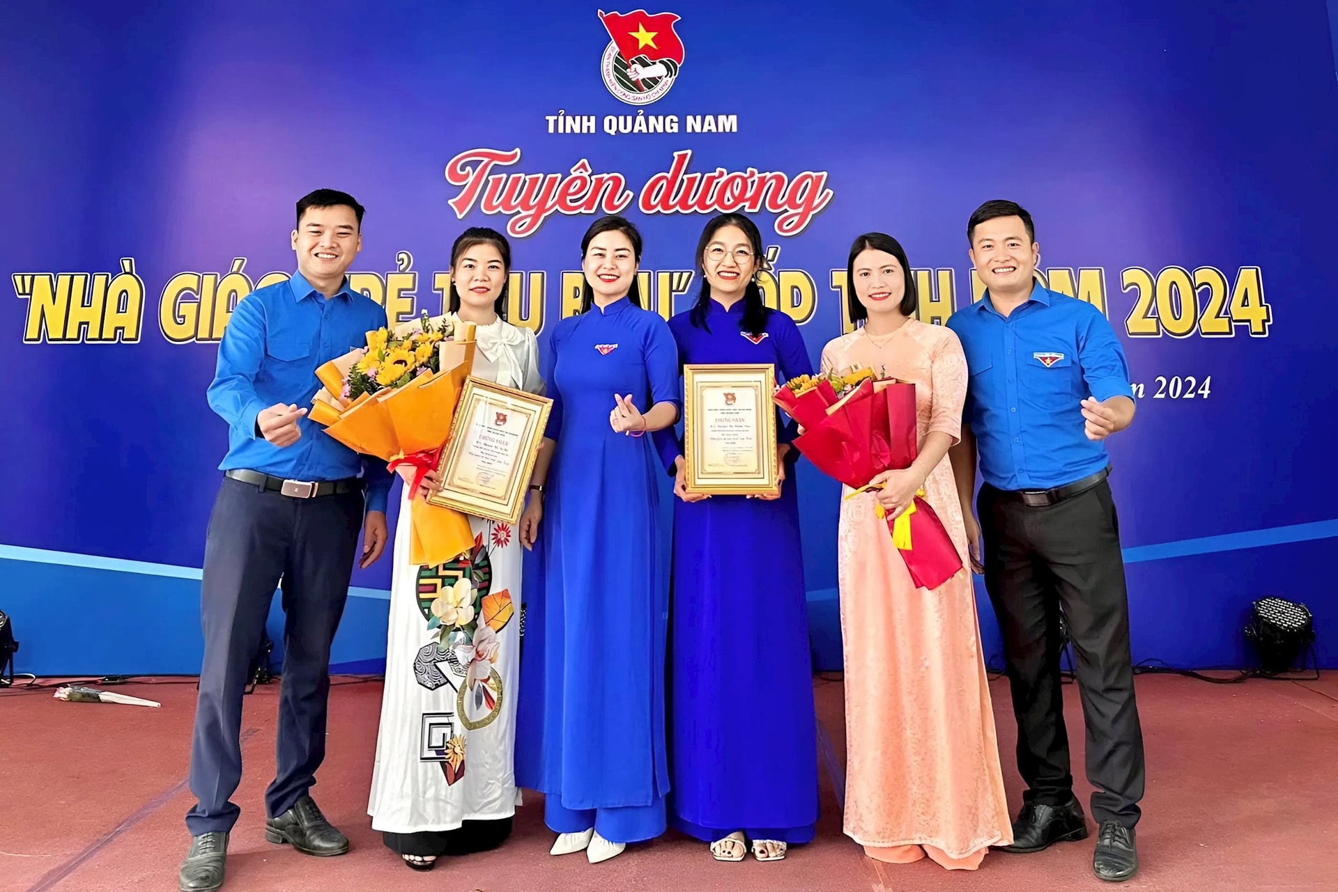co_thu_duoc_tuyen_duong_nha_giao_tieu_bieu