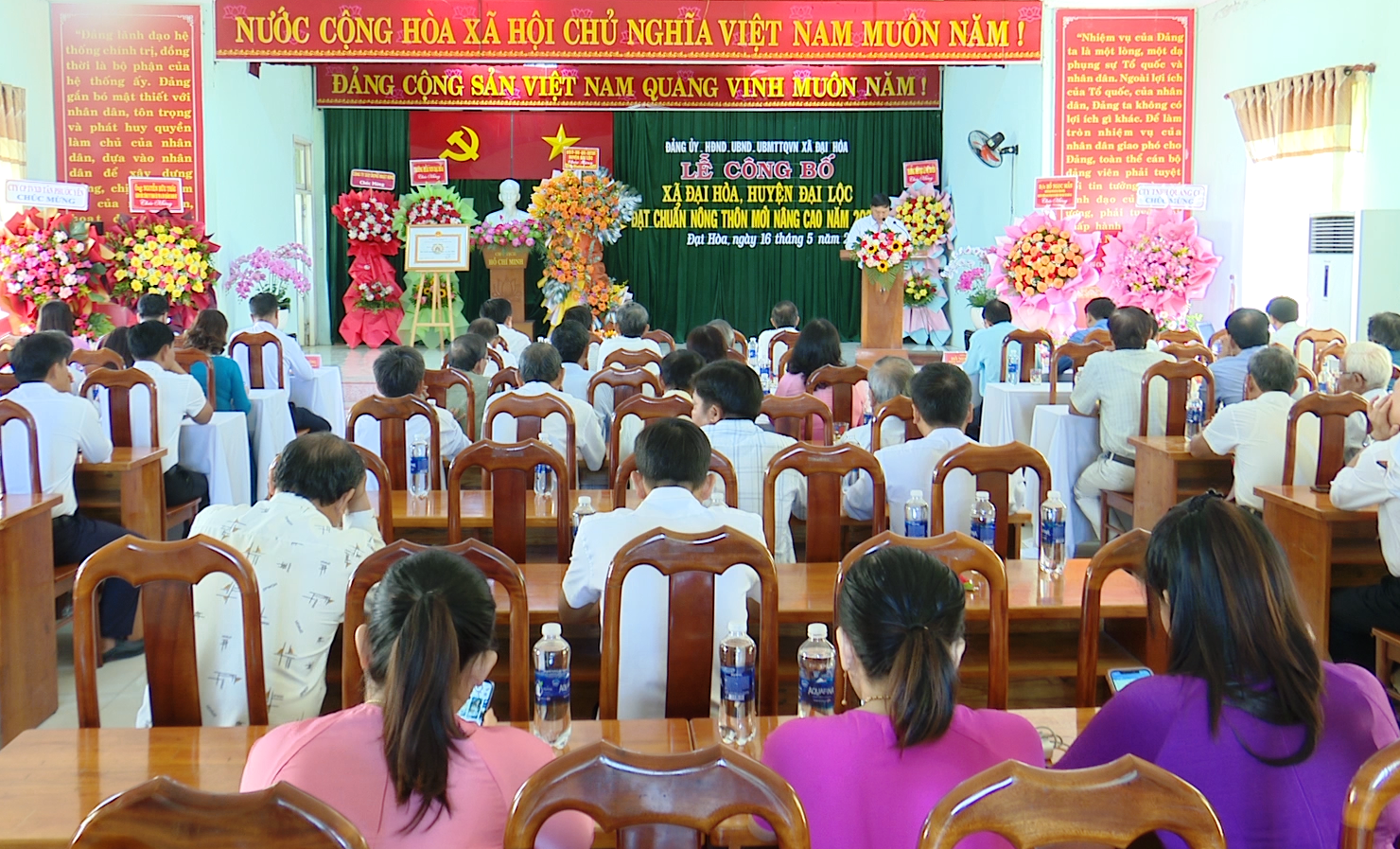 Quang cảnh buổi lễ. Ảnh: NHẬT DUY