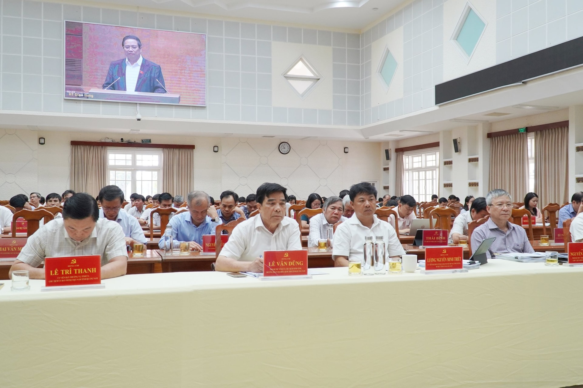 anh quan triet 1