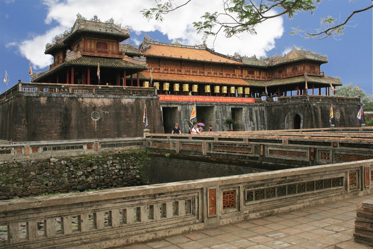 ទីក្រុងអធិរាជ Hue - វិគីភីឌាវៀតណាម