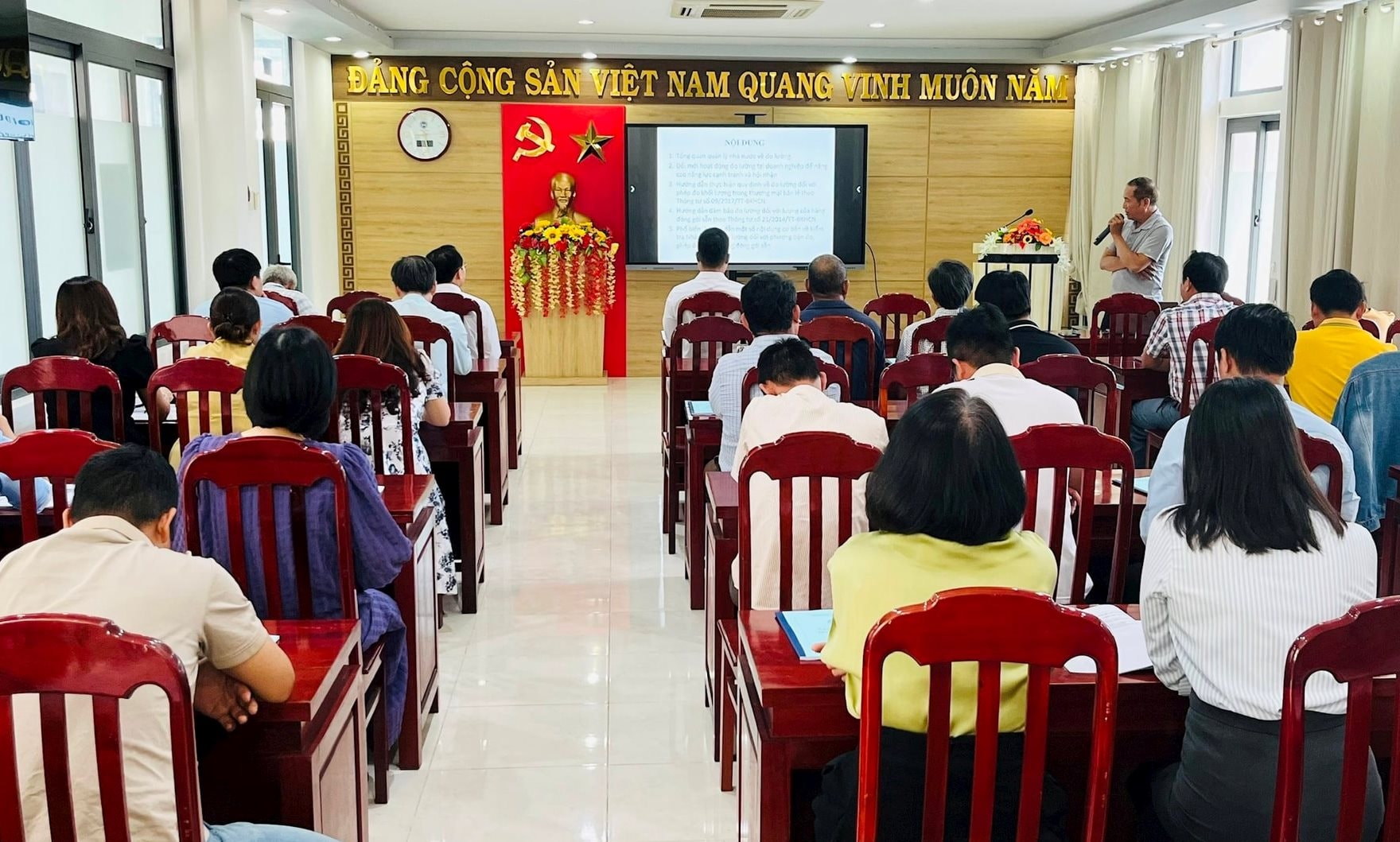 tap-huan-do-luong(1).jpg