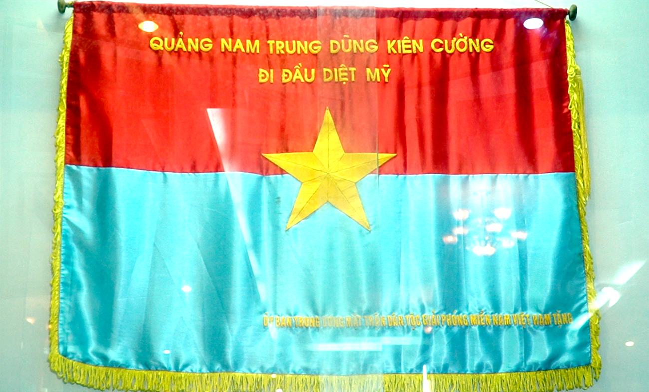 Quảng Nam vinh dự được Mặt trận Dân tộc giải phóng miền Nam tuyên dương 8 chữ vàng “Trung dũng, kiên cường, đi đầu diệt Mỹ”.