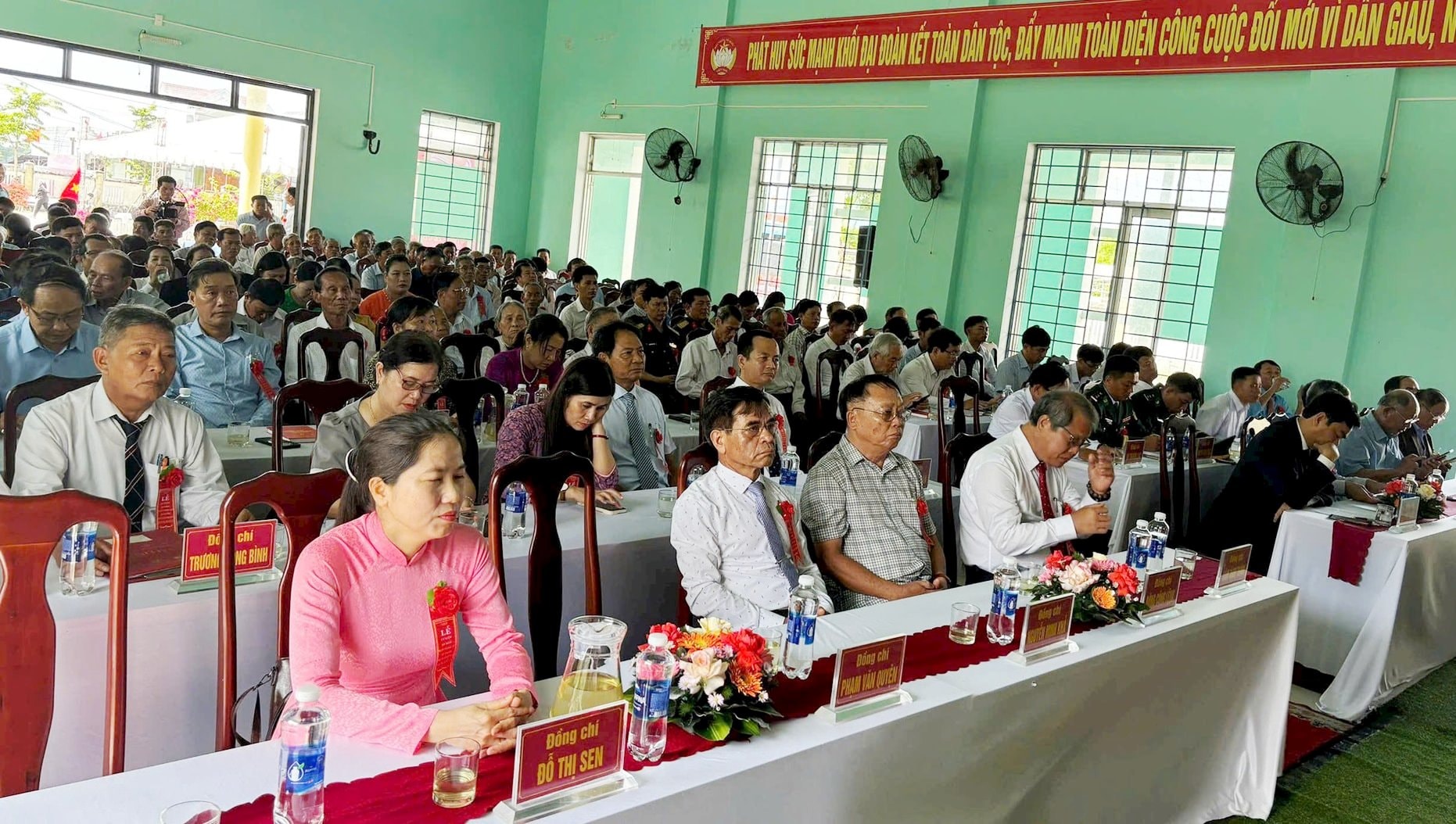 dai-bieu-du-le-ky-niem-60-nam-thanh-lap-xa-ky-vinh.-anh-van-phin(1).jpg