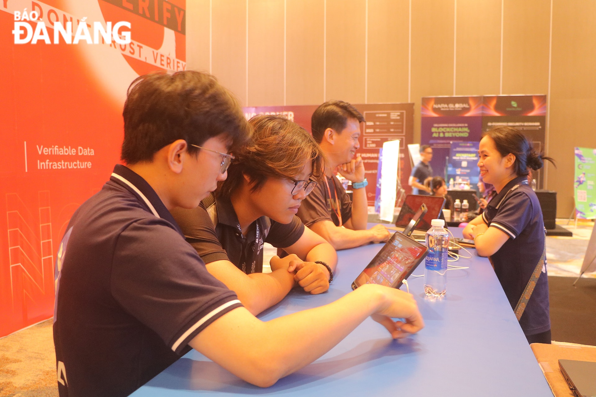 Nhiều dự án AI, Blockchain, gaming, data được giới thiệu, kết nối tại sự kiện.