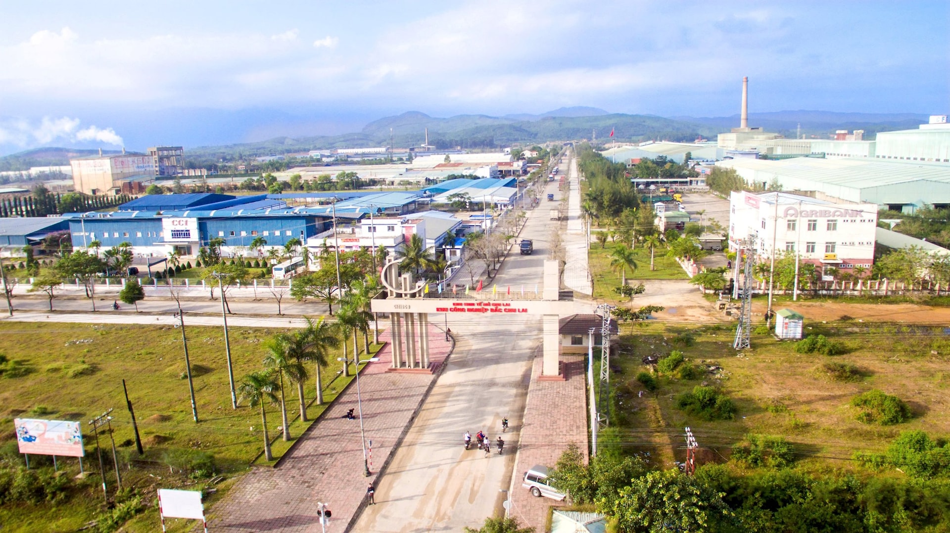 Cổng KCN Bắc Chu Lai trên cao