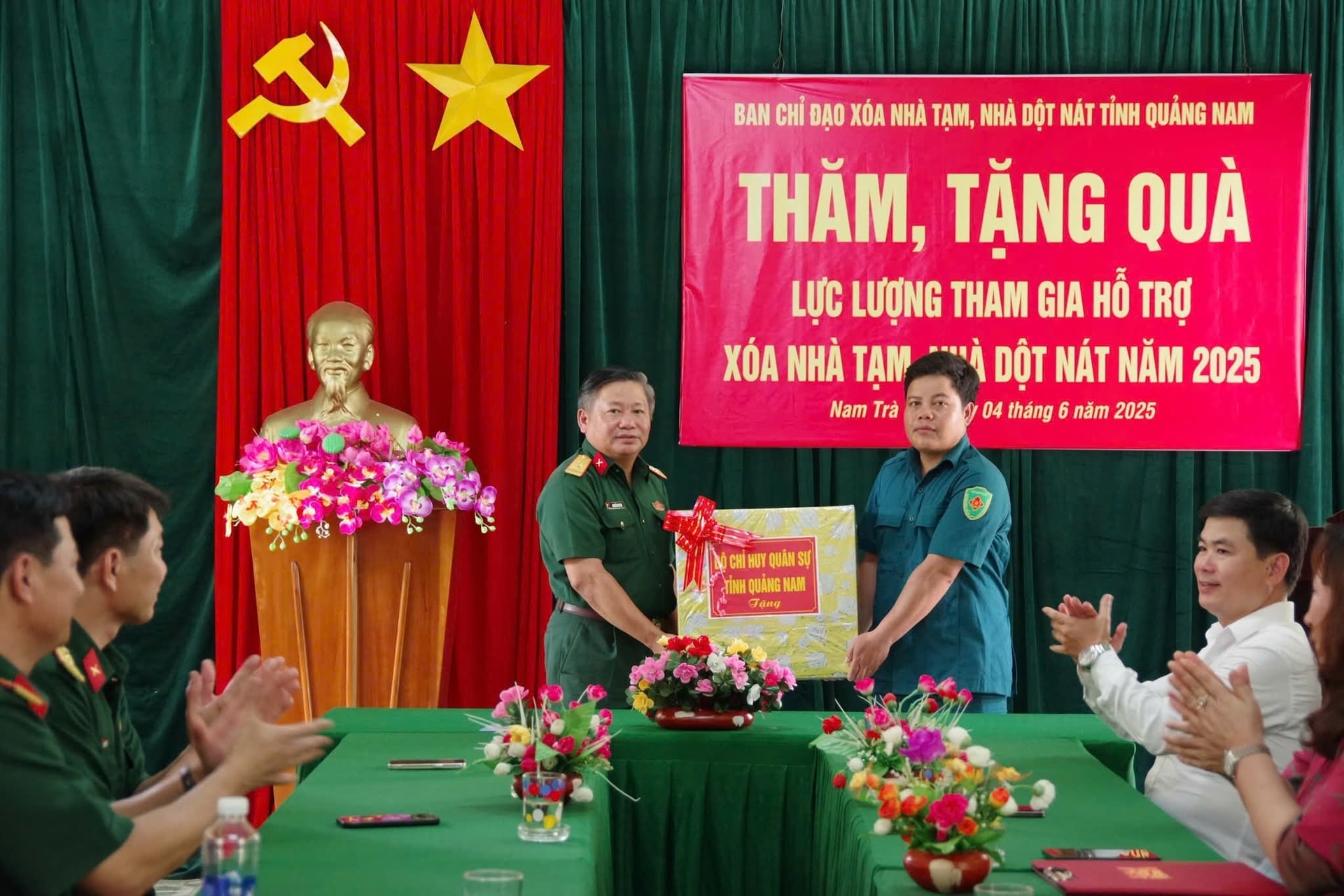 Anh 2- Tang qua