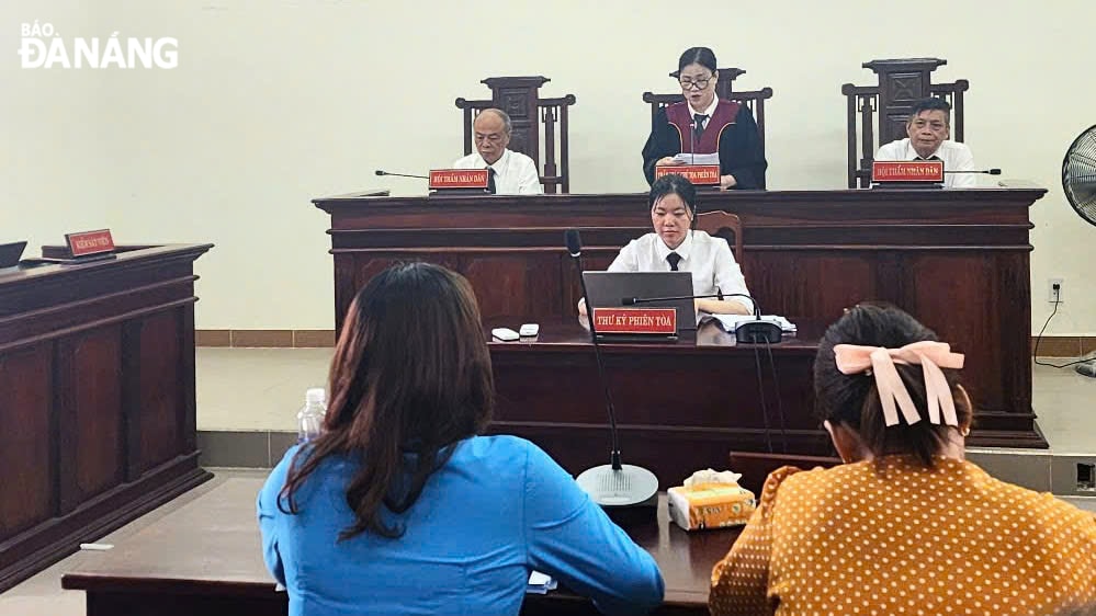 Quang cảnh phiên tòa. Ảnh: H.T