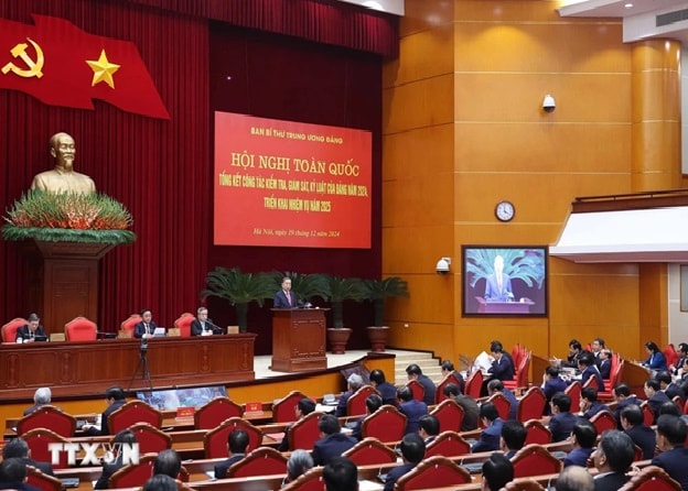 Tổng Bí thư Tô Lâm phát biểu tại Hội nghị toàn quốc về tổng kết công tác kiểm tra, giám sát, kỷ luật của Đảng năm 2024, triển khai nhiệm vụ năm 2025. Ảnh TTXVN