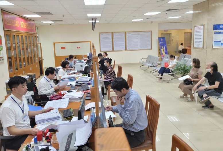 Tiếp tục đẩy mạnh phân cấp, phân quyền; phân định thẩm quyền trong các ngành, lĩnh vực