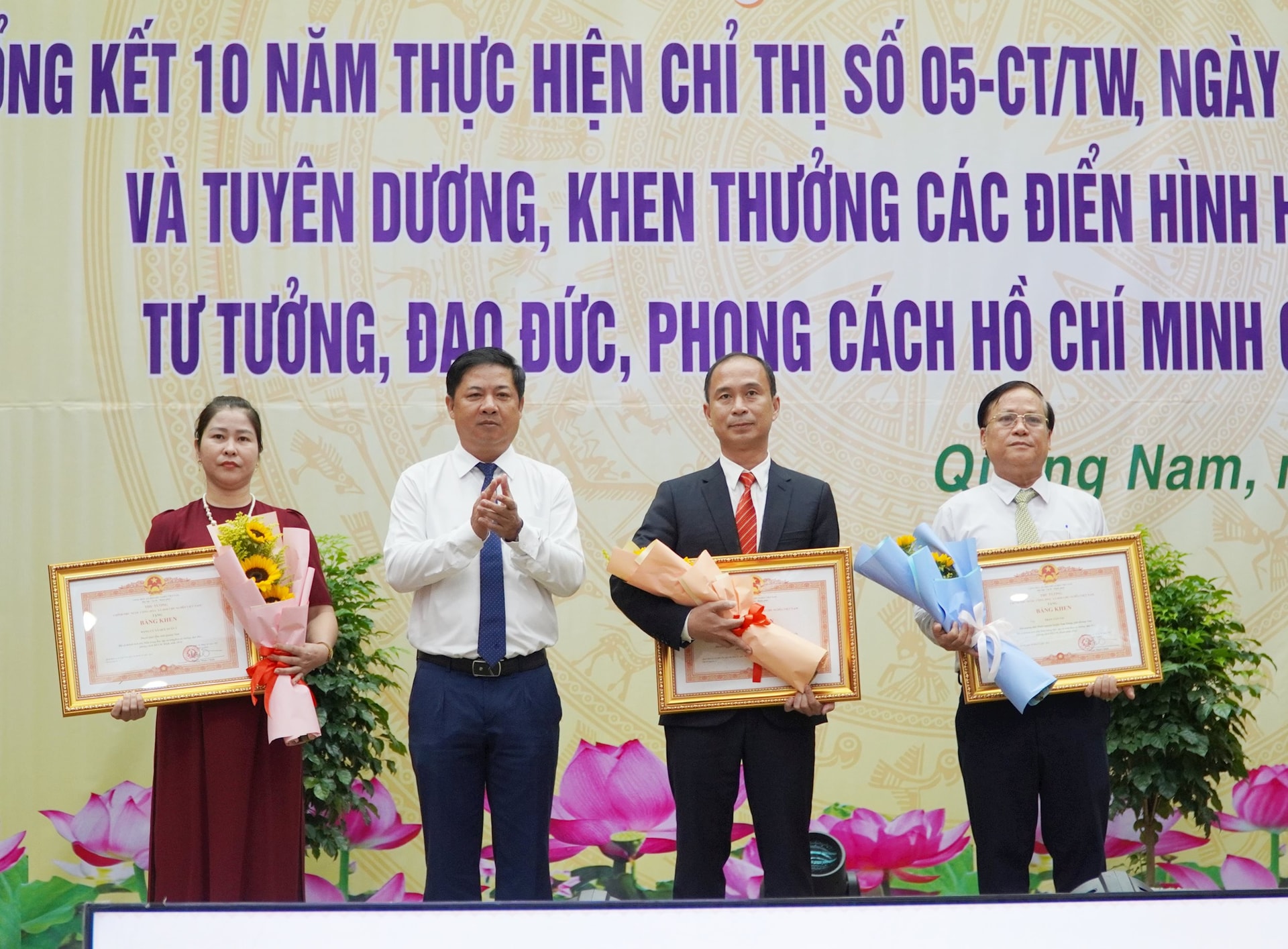 anh bí thu