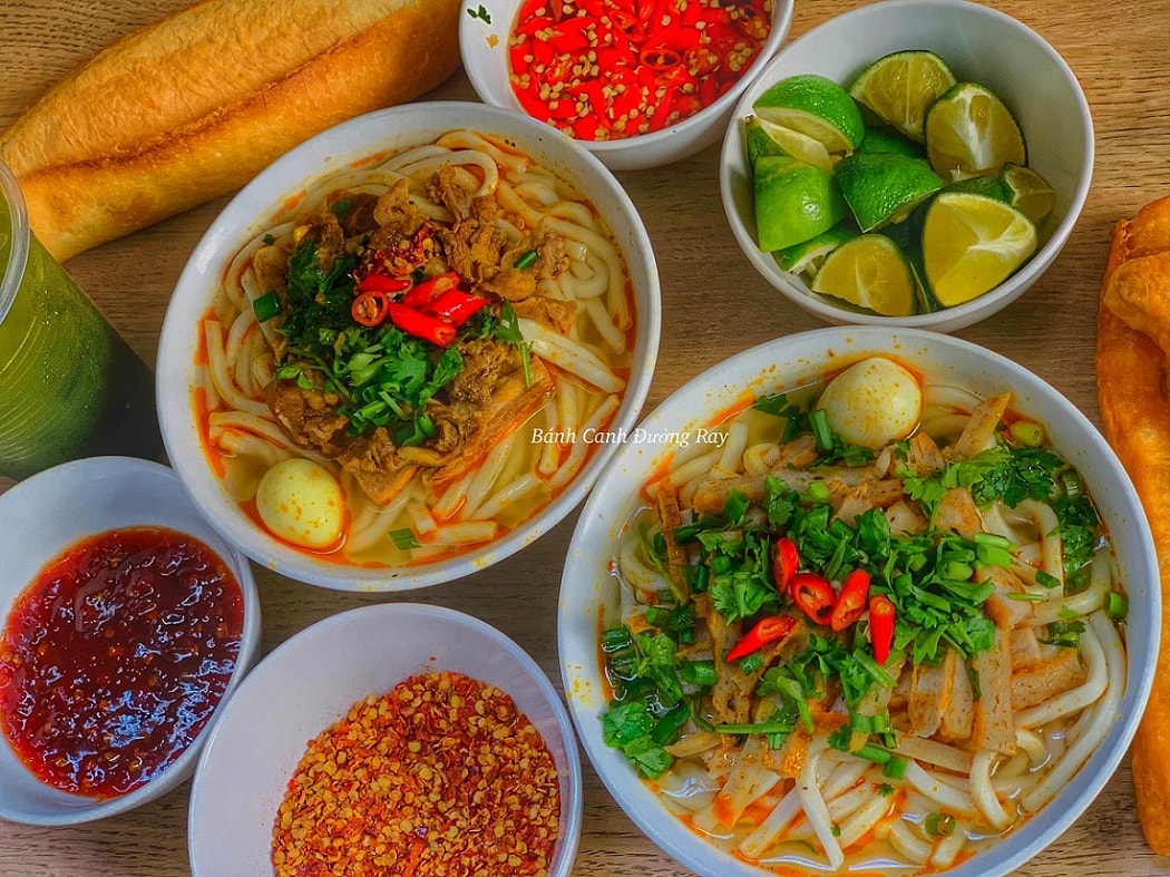 Bánh canh ruộng Đà Nẵng - 7 quán ngon rẻ và hút khách
