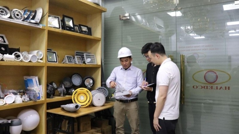 HALEDCO là địa chỉ mua đèn chiếu sáng cảnh quan chất lượng.