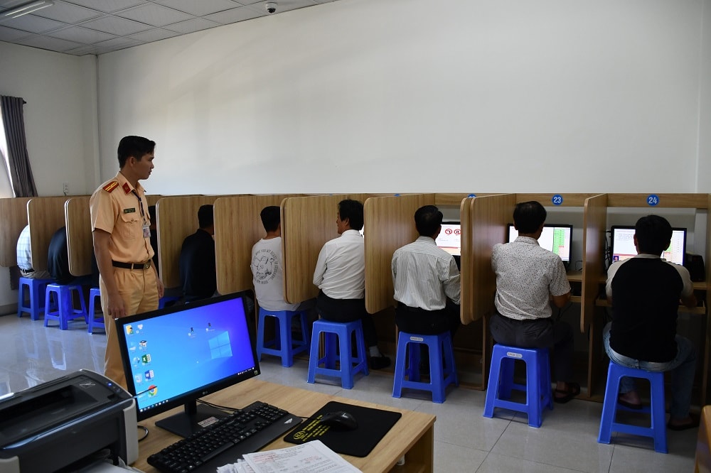 Lực lượng Cảnh sát giao thông hướng dẫn cụ thể, đầy đủ về quy trình tham gia sát hạch.