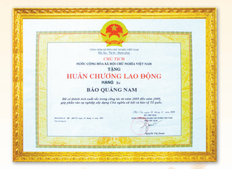 26 - Bao Quang Nam - huan chuong lao dong hang Ba 2009