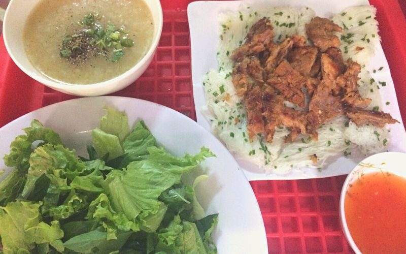 Top 10 delicious banh hoi restaurants in Da Nang, once you try it you will be addicted