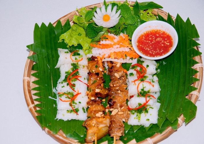 Top 12 famous banh hoi shops in Da Nang, delicious taste with authentic flavor of the land of Nau